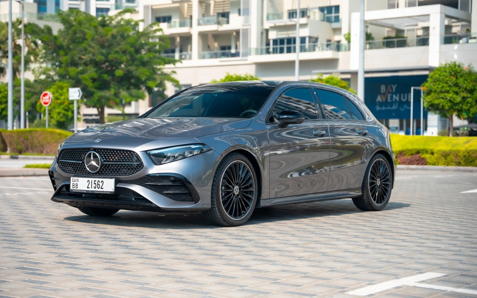 grey_mercedes-a_2025_6006_main_b9a07146a0c76afff54c72cf26c93221